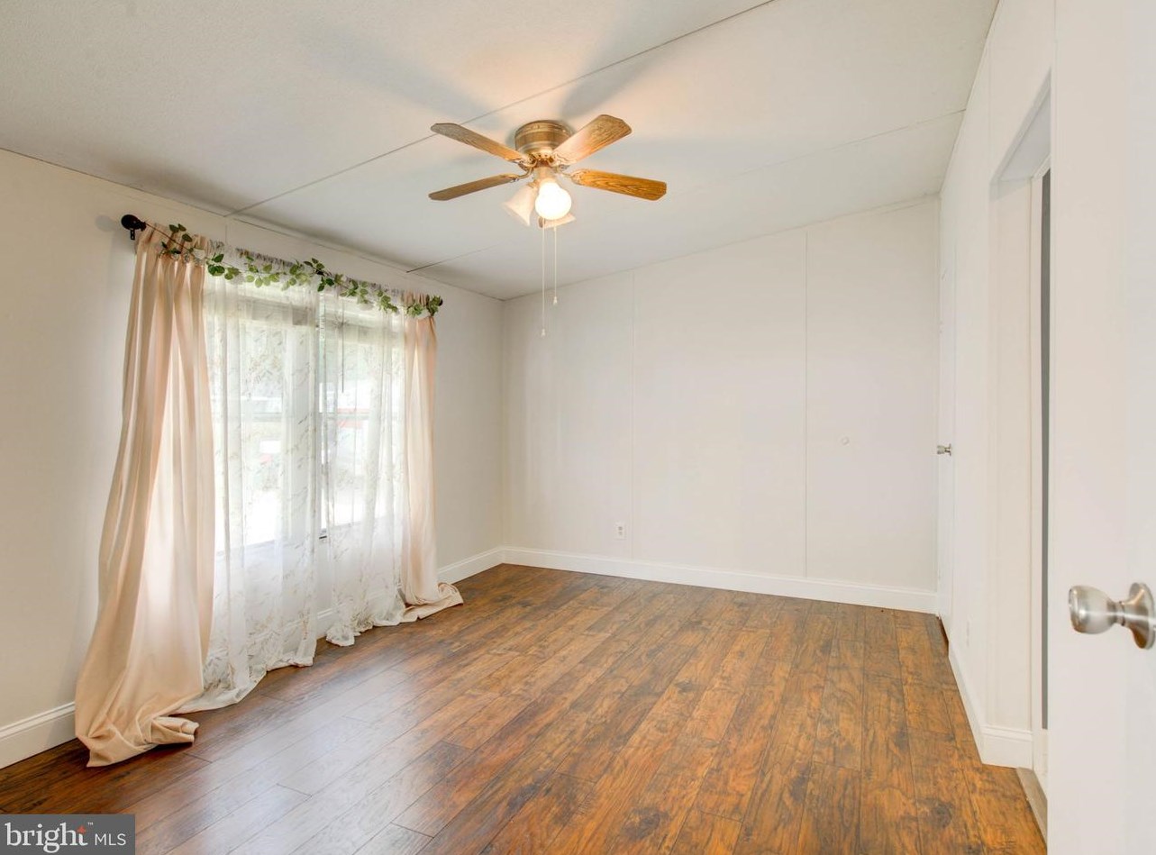 41 Draper Cir, Stafford VA 22554-4754 exterior