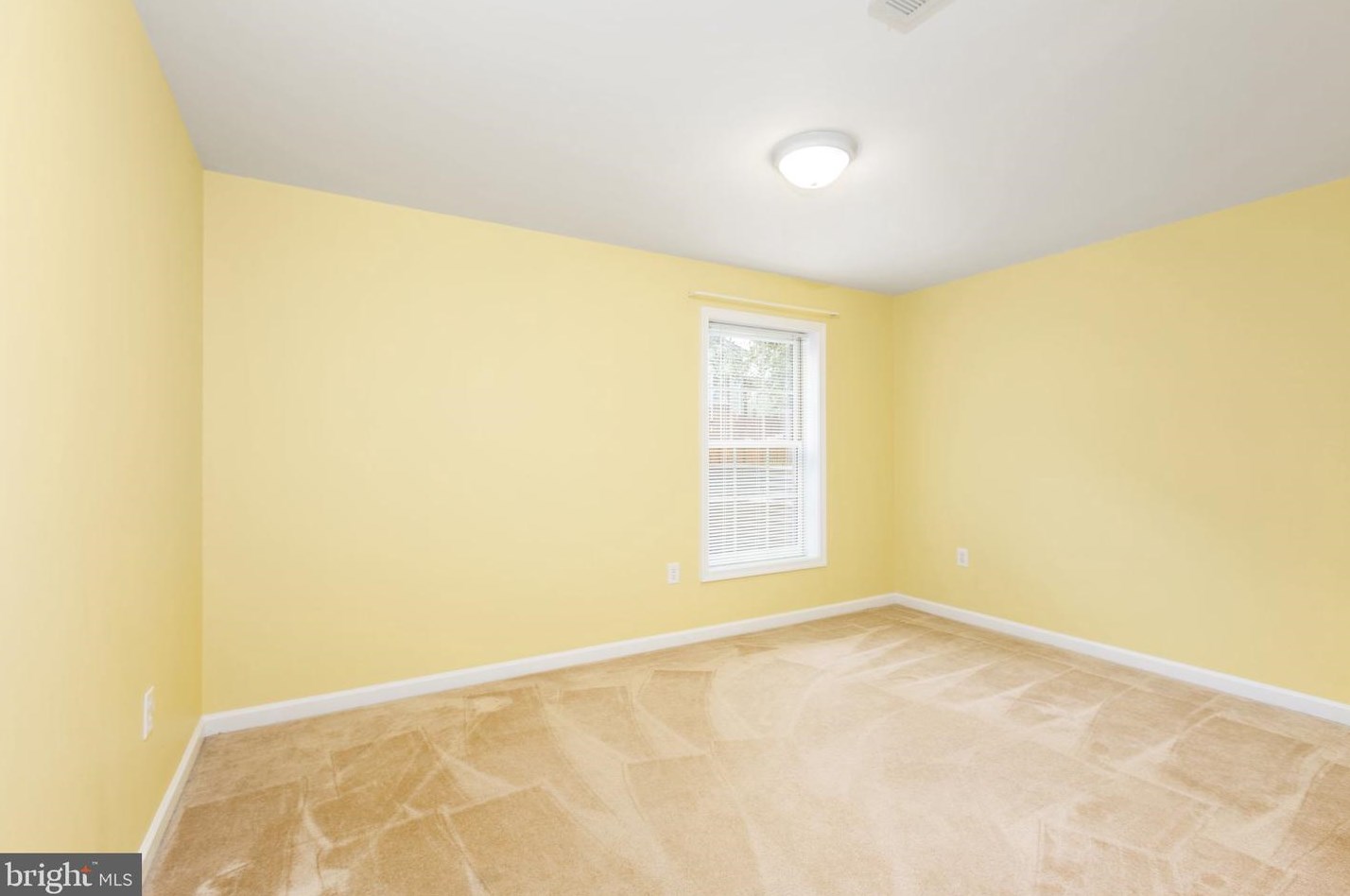 5 Scotland Cir, Stafford VA 22554-7612 exterior