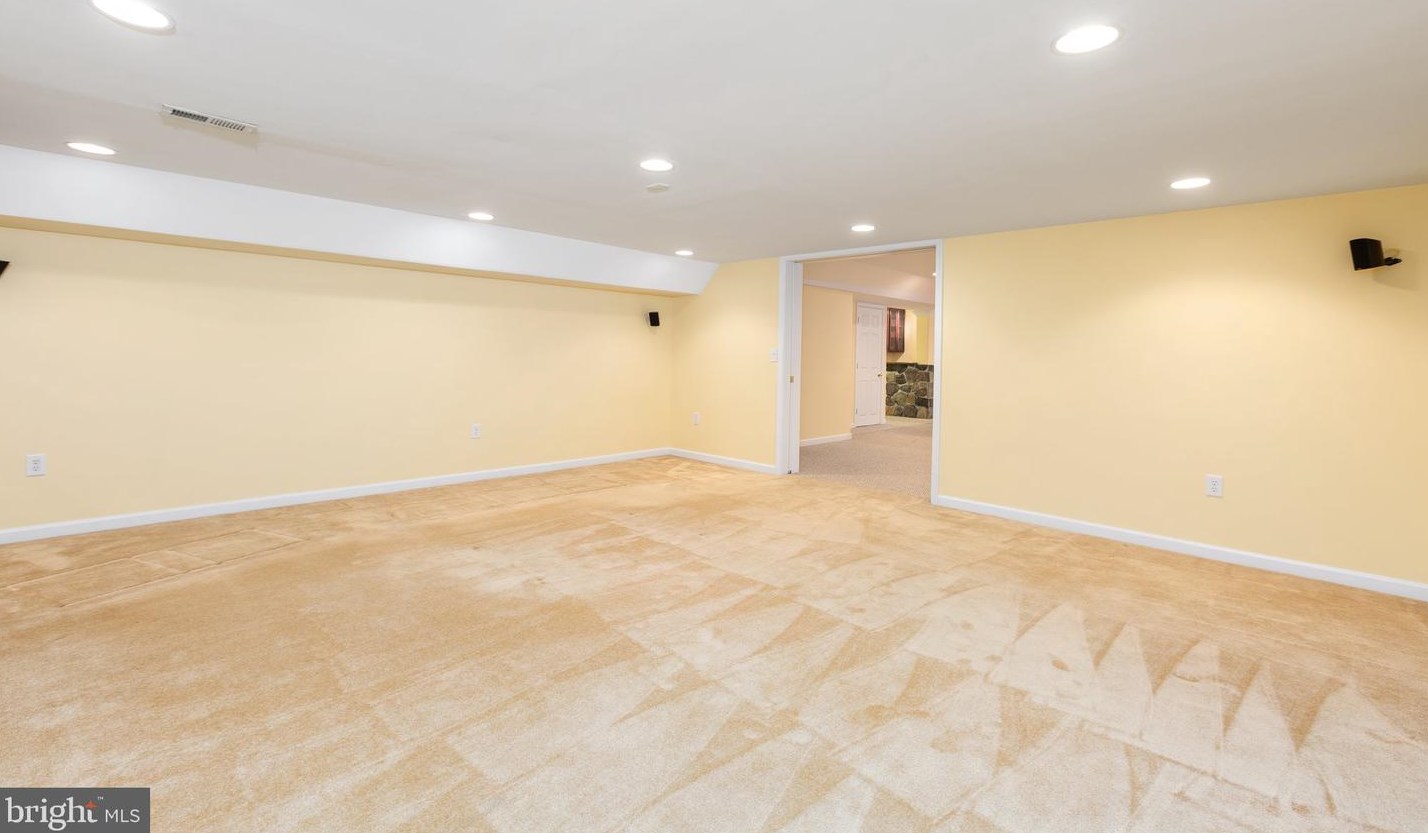 5 Scotland Cir, Stafford VA 22554-7612 exterior