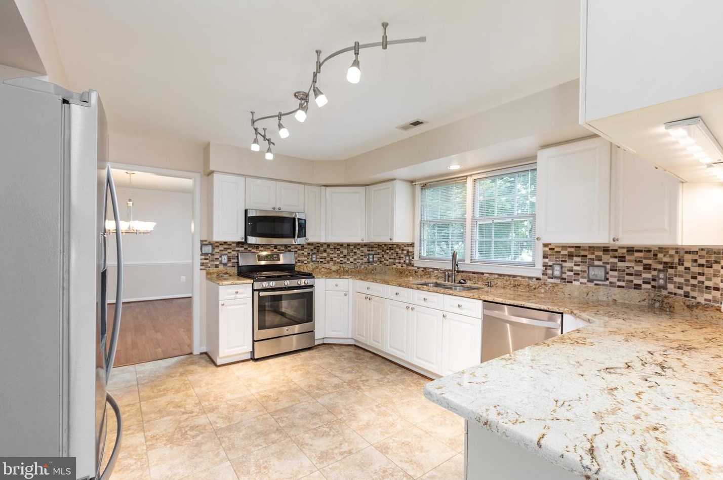 5 Scotland Cir, Stafford VA 22554-7612 exterior