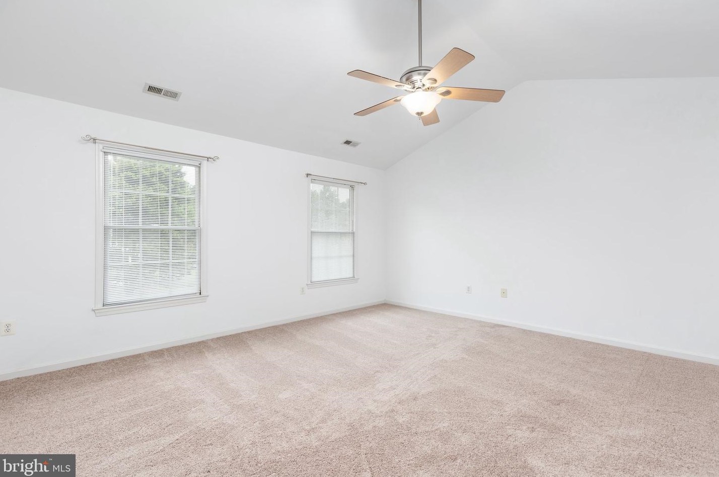 5 Scotland Cir, Stafford VA 22554-7612 exterior