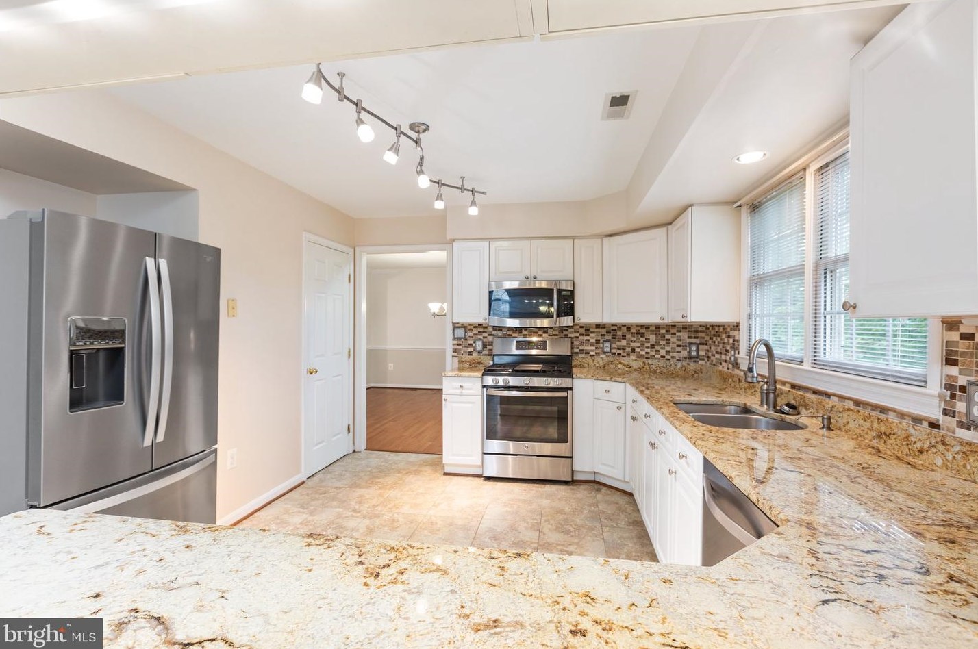 5 Scotland Cir, Stafford VA 22554-7612 exterior