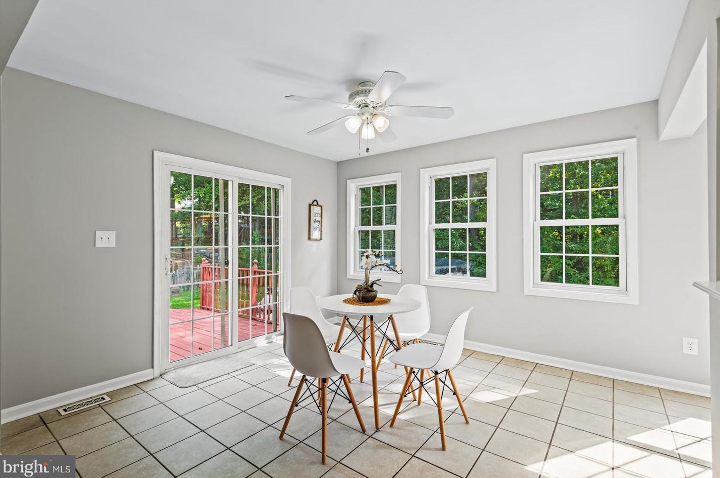 10 Darbywood Ct, Stafford VA 22554-7848 exterior