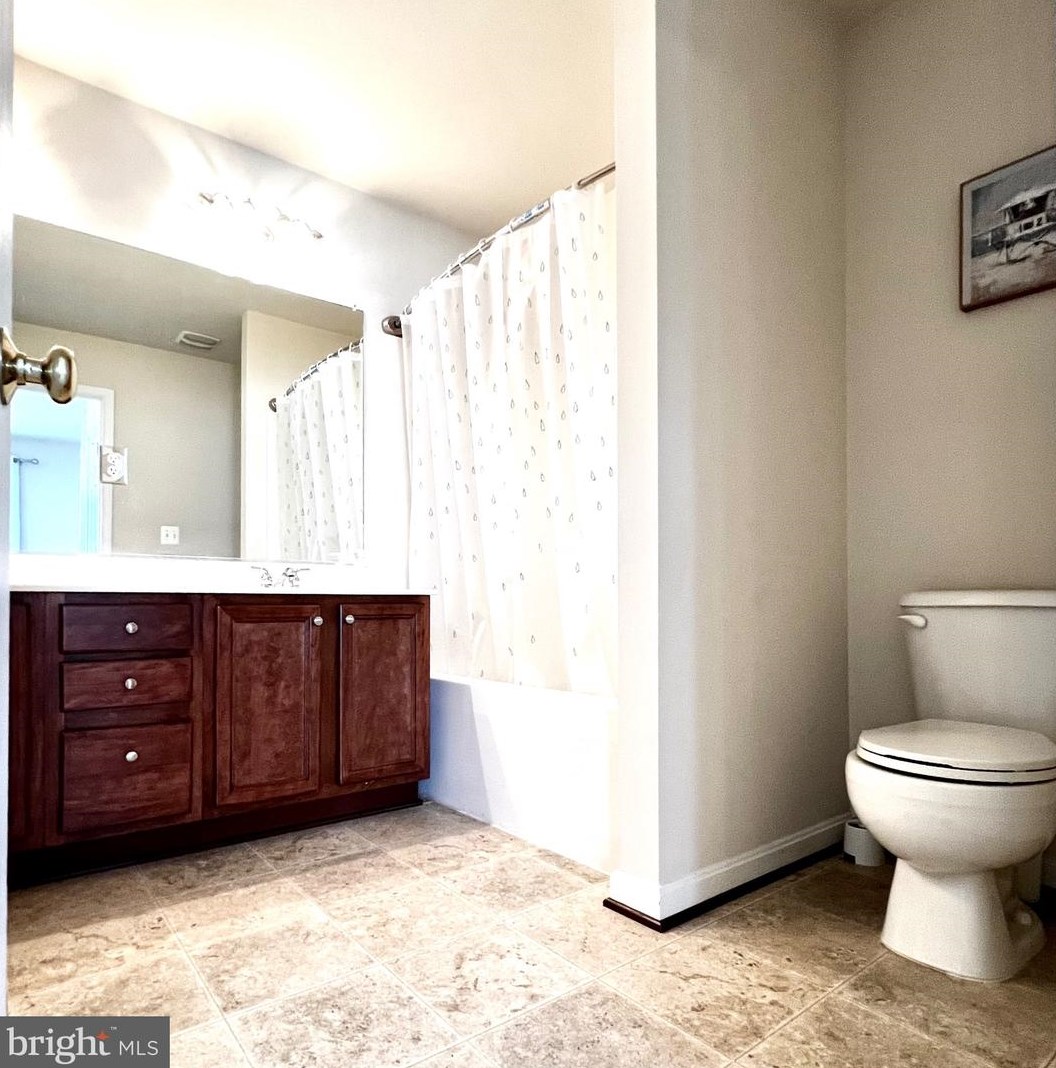 206 Breakers Edge Ct, Stafford VA  22554-4509 exterior