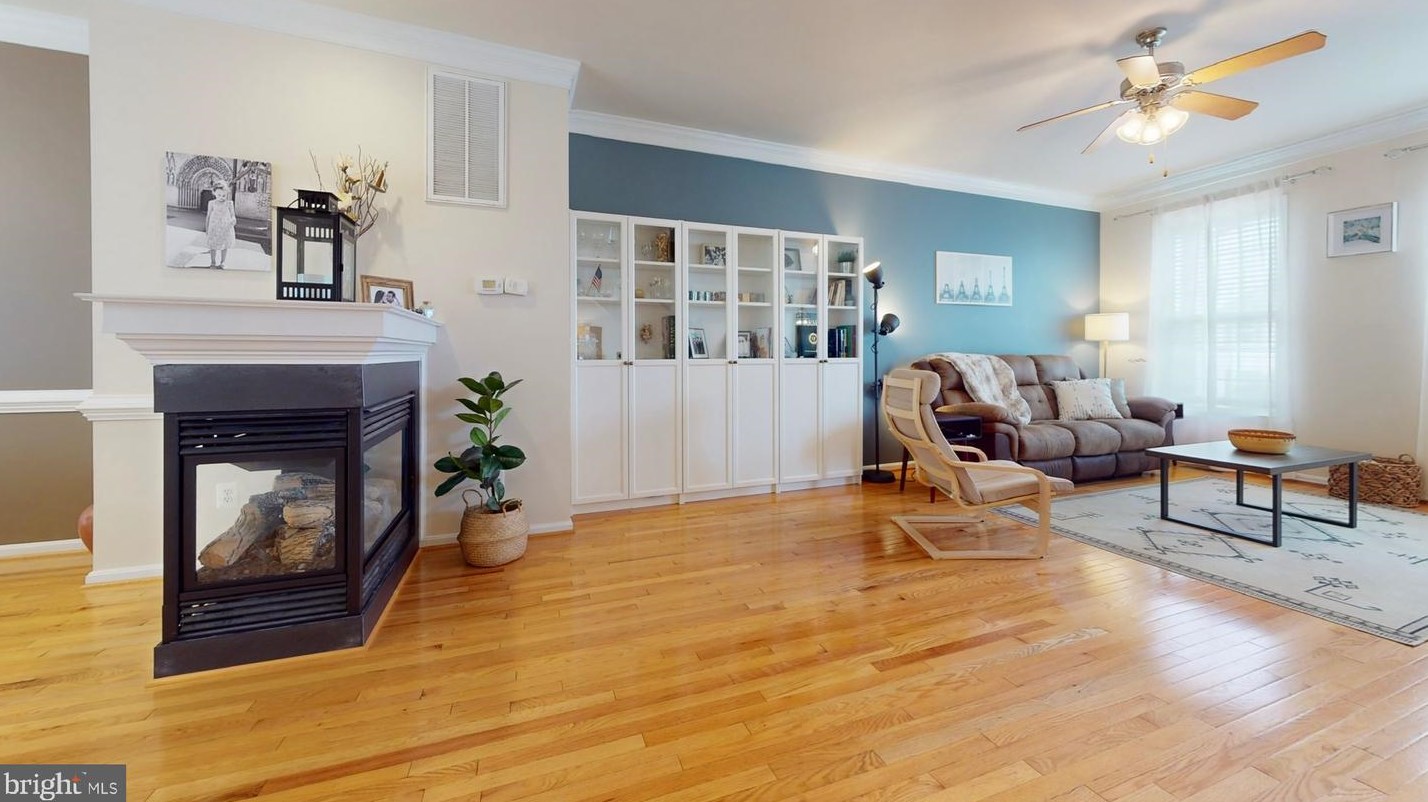 206 Breakers Edge Ct, Stafford VA  22554-4509 exterior