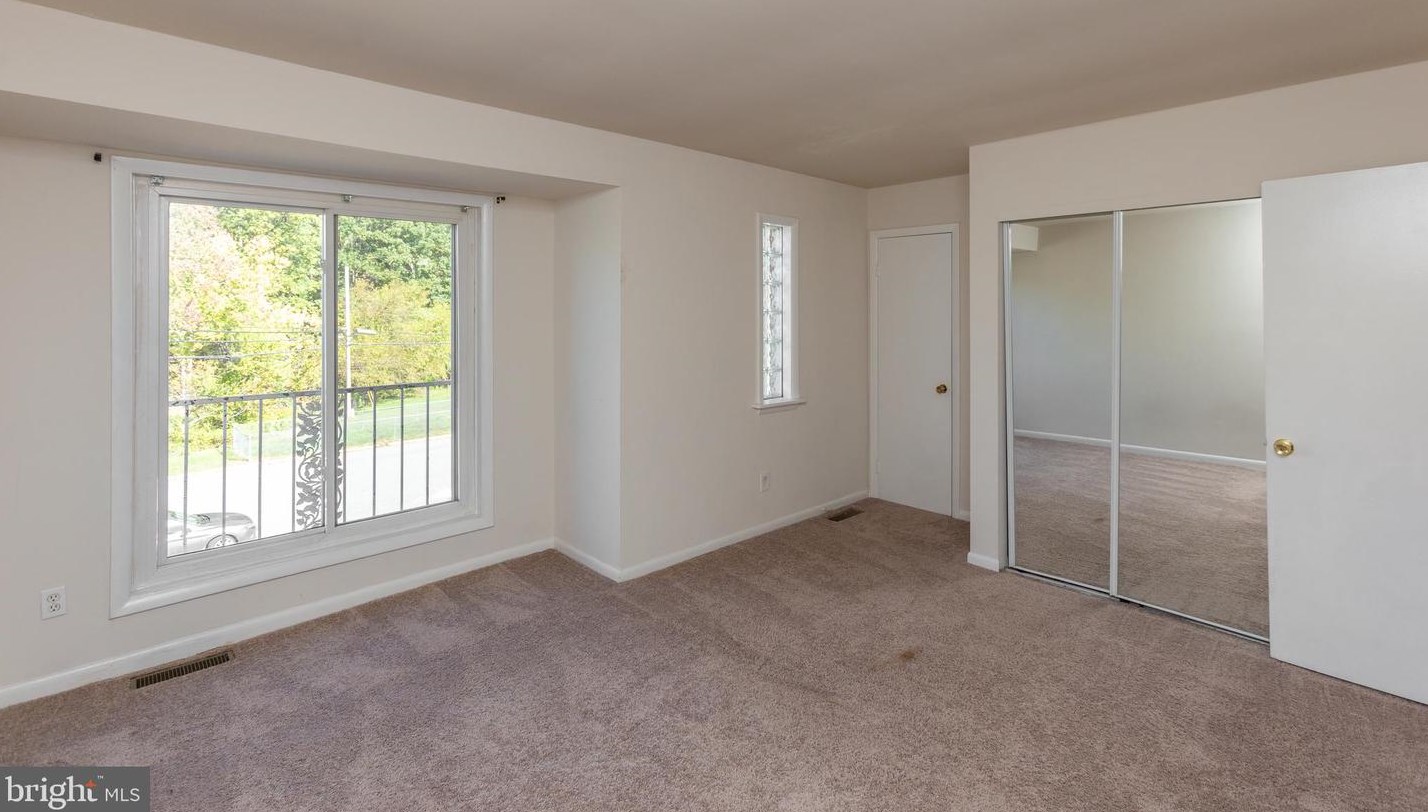 19 Oak Rd, Stafford VA  22556-3865 exterior