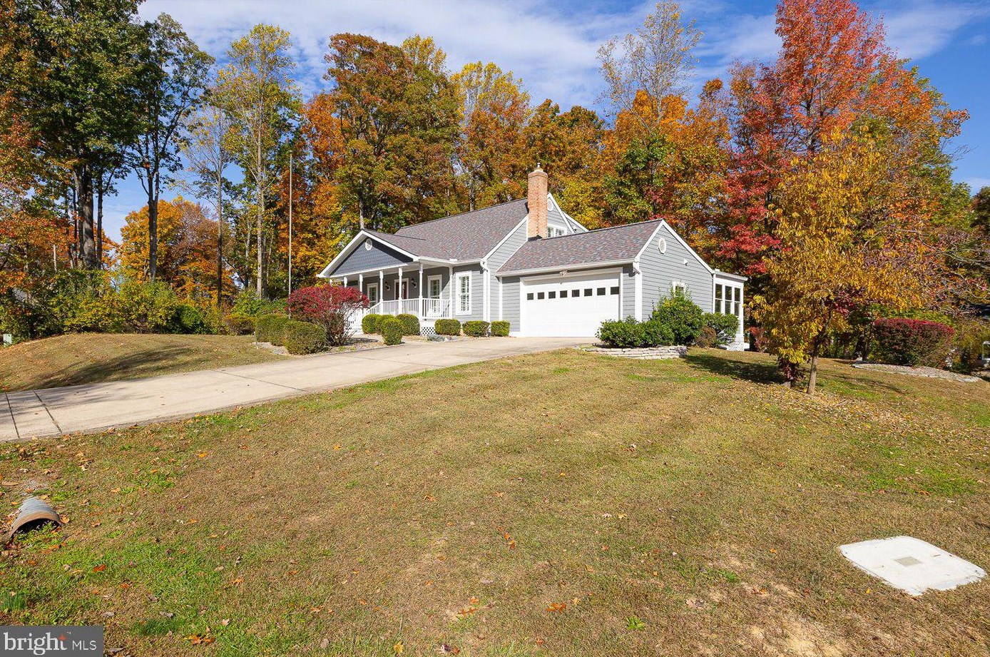 111 Oakwood Dr, Stafford VA  22554-3924 exterior