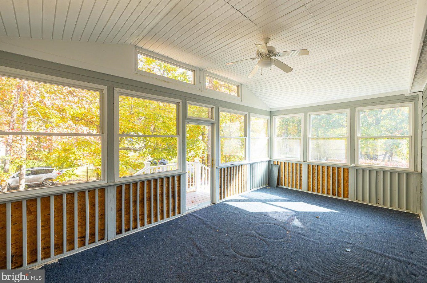 111 Oakwood Dr, Stafford VA  22554-3924 exterior