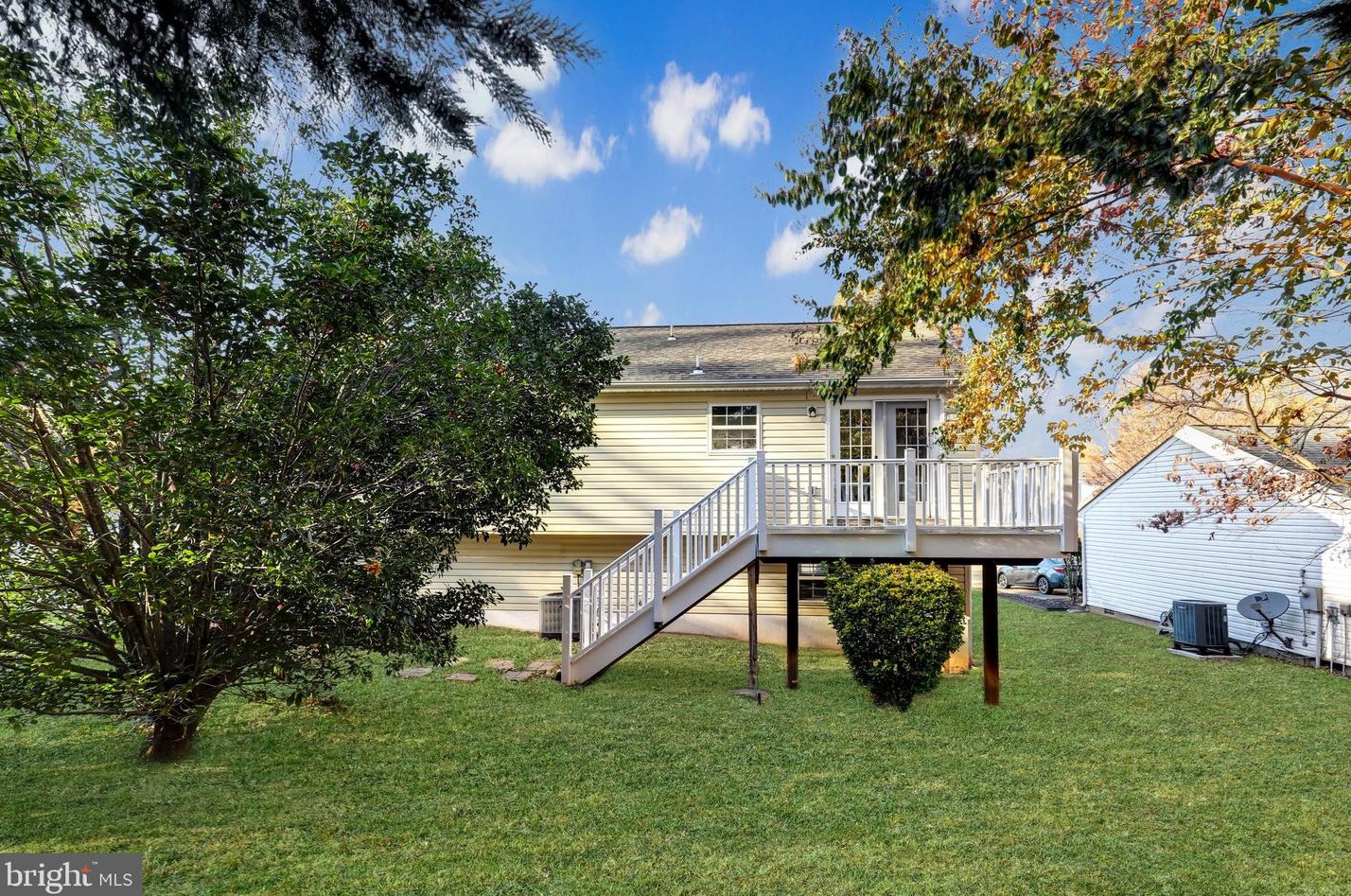 113 Barbara Ann Dr, Stafford VA  22554-7904 exterior