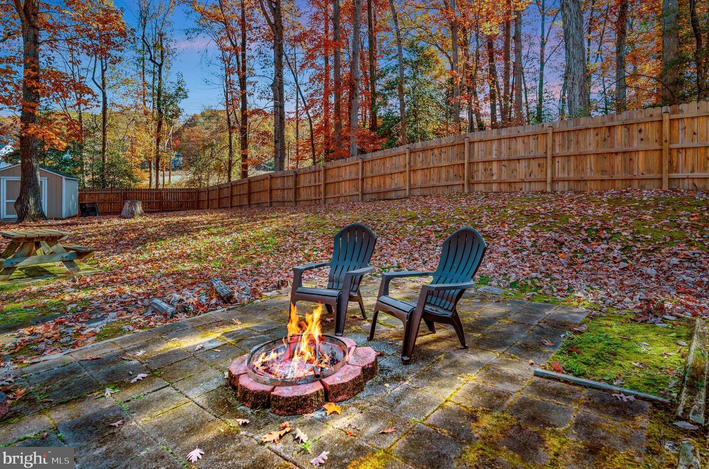 21 Greenridge Dr, Stafford VA  22554-5122 exterior