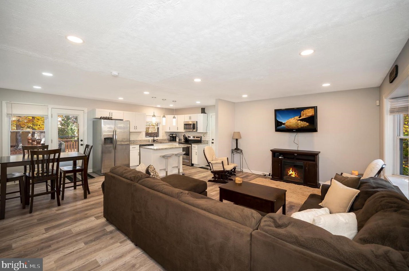 21 Greenridge Dr, Stafford VA  22554-5122 exterior