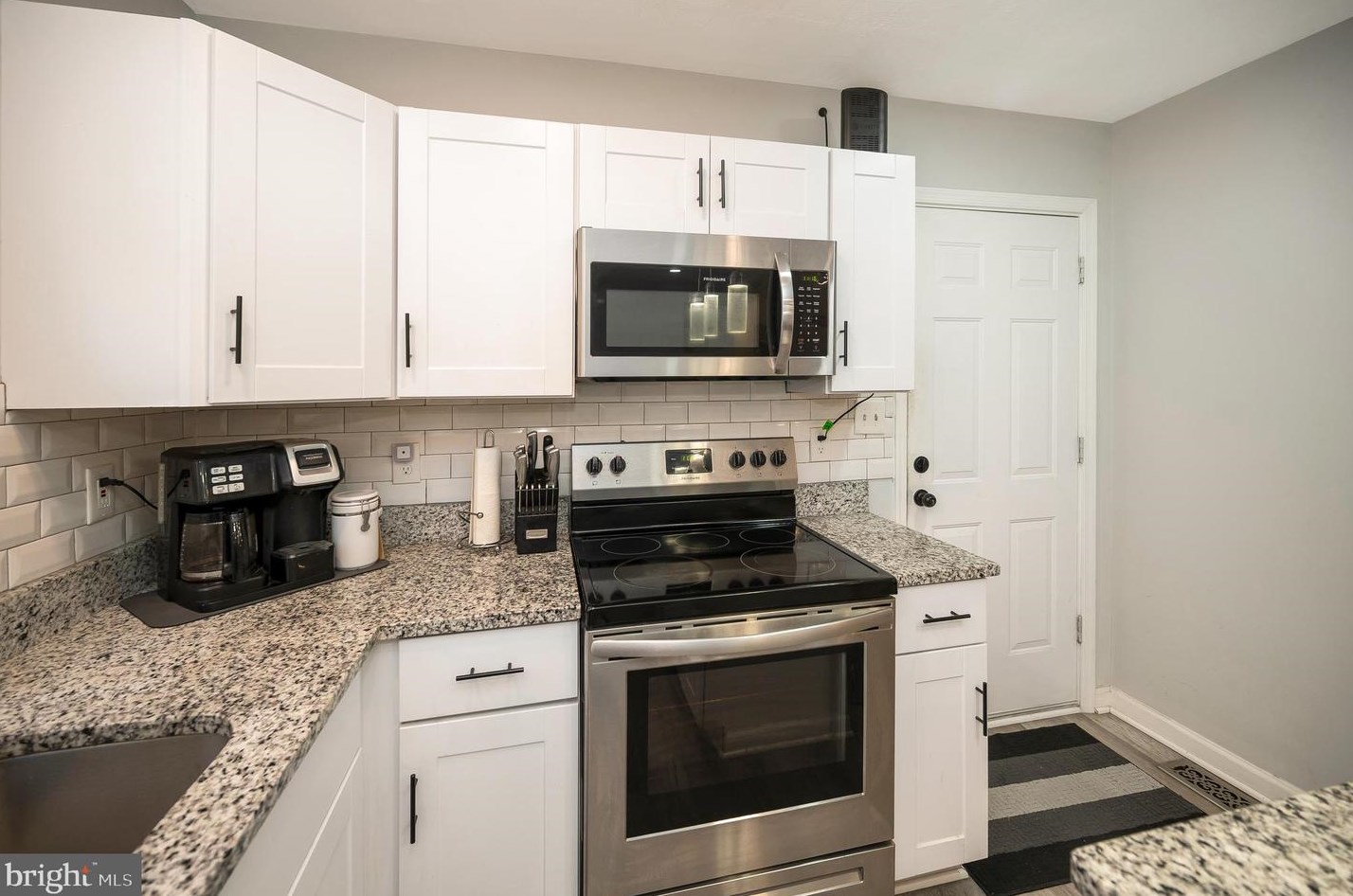 21 Greenridge Dr, Stafford VA  22554-5122 exterior