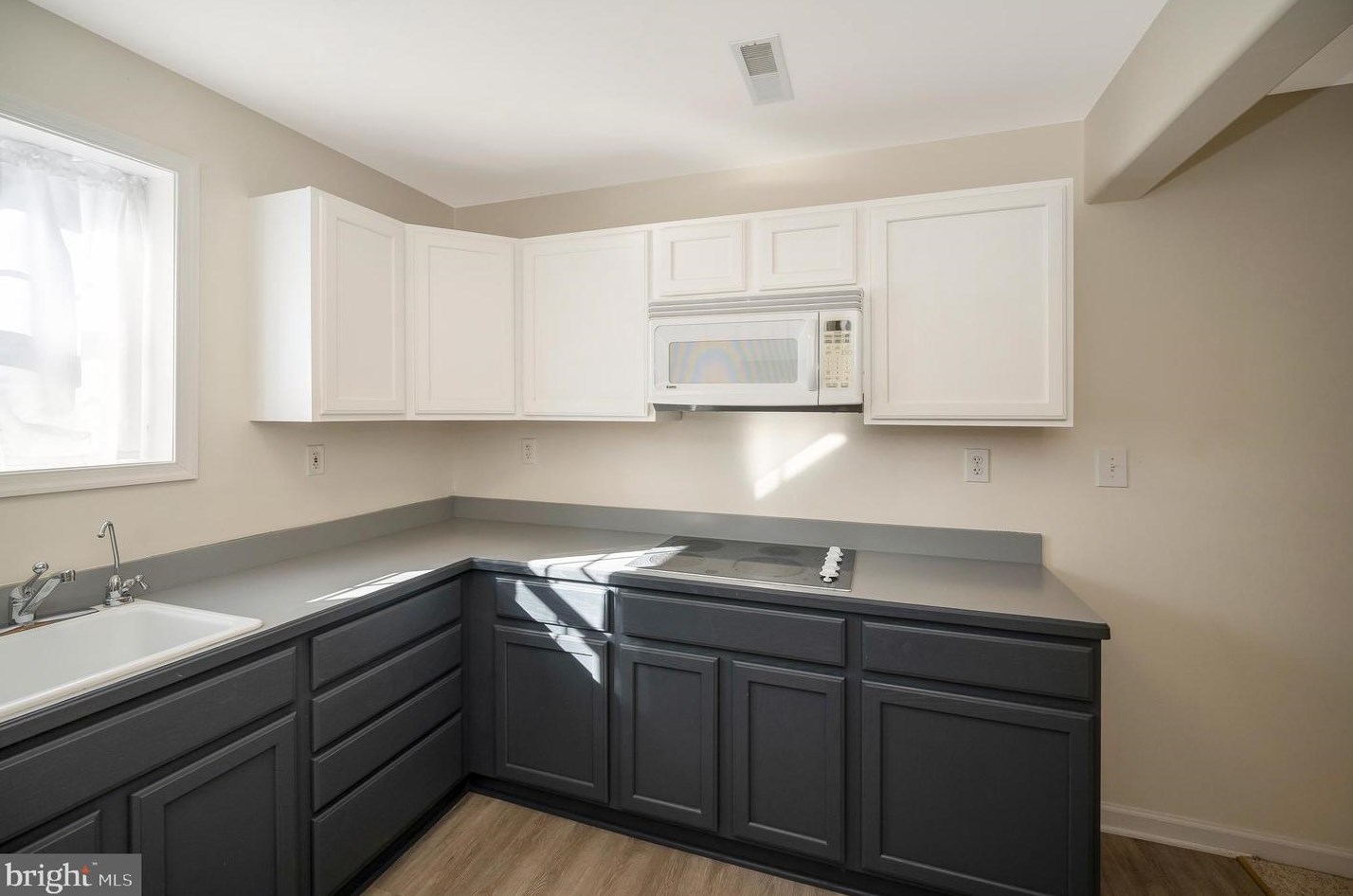 17 Pin Oak Ct, Stafford VA  22554-7923 exterior