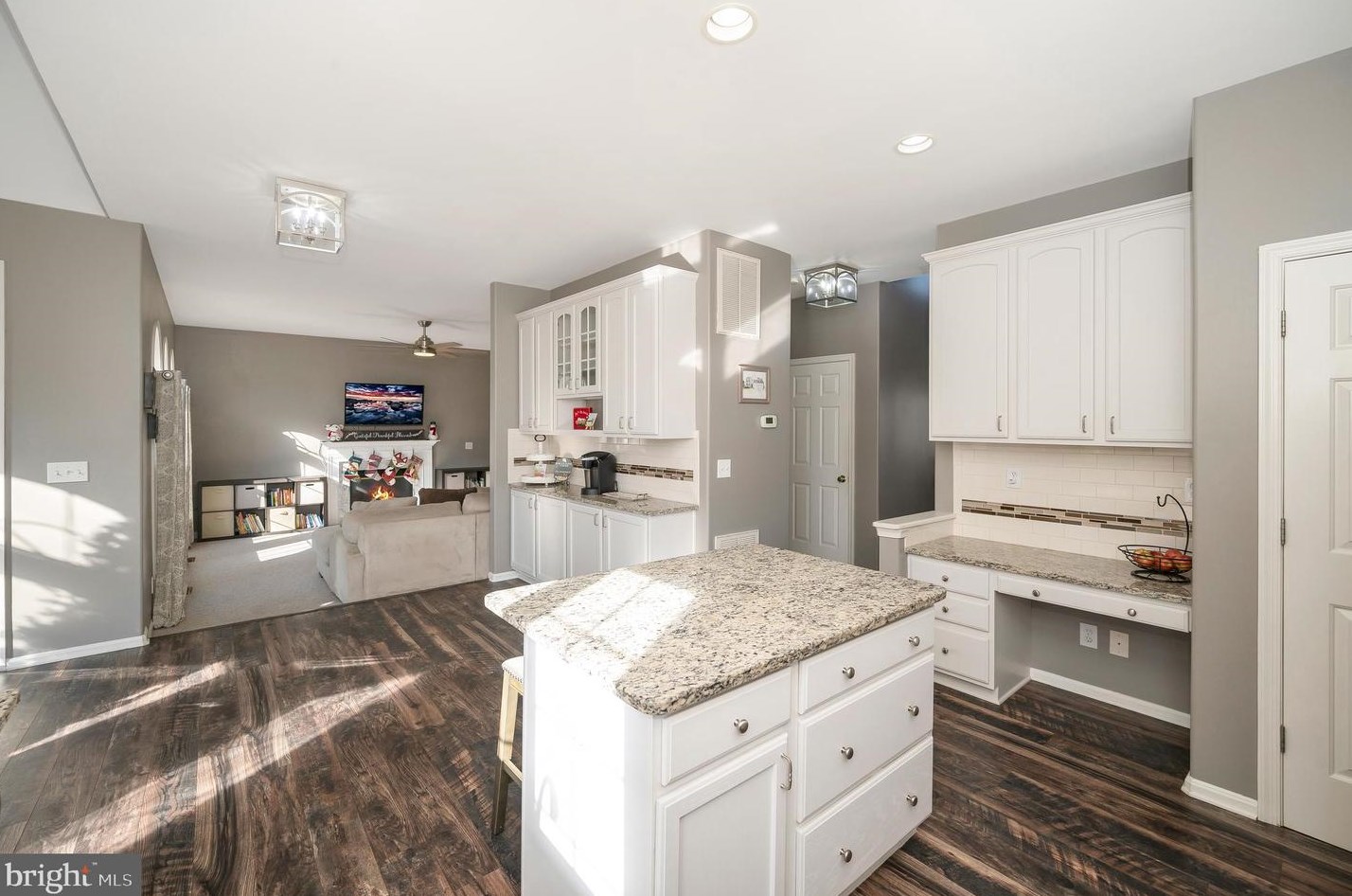 17 Pin Oak Ct, Stafford VA  22554-7923 exterior