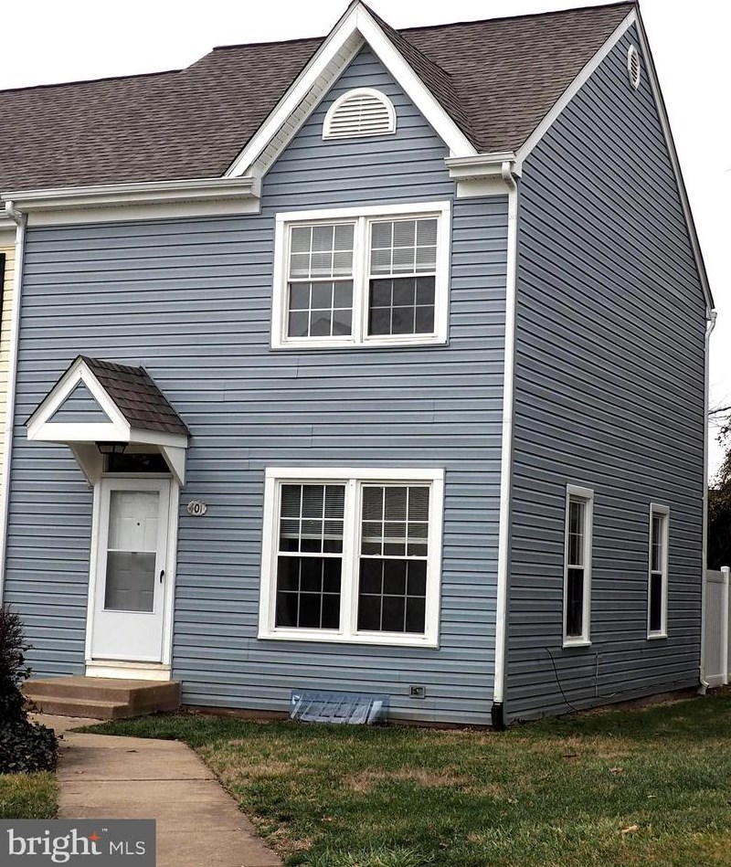 401 Madison Ct, Stafford VA  22556-9068 exterior