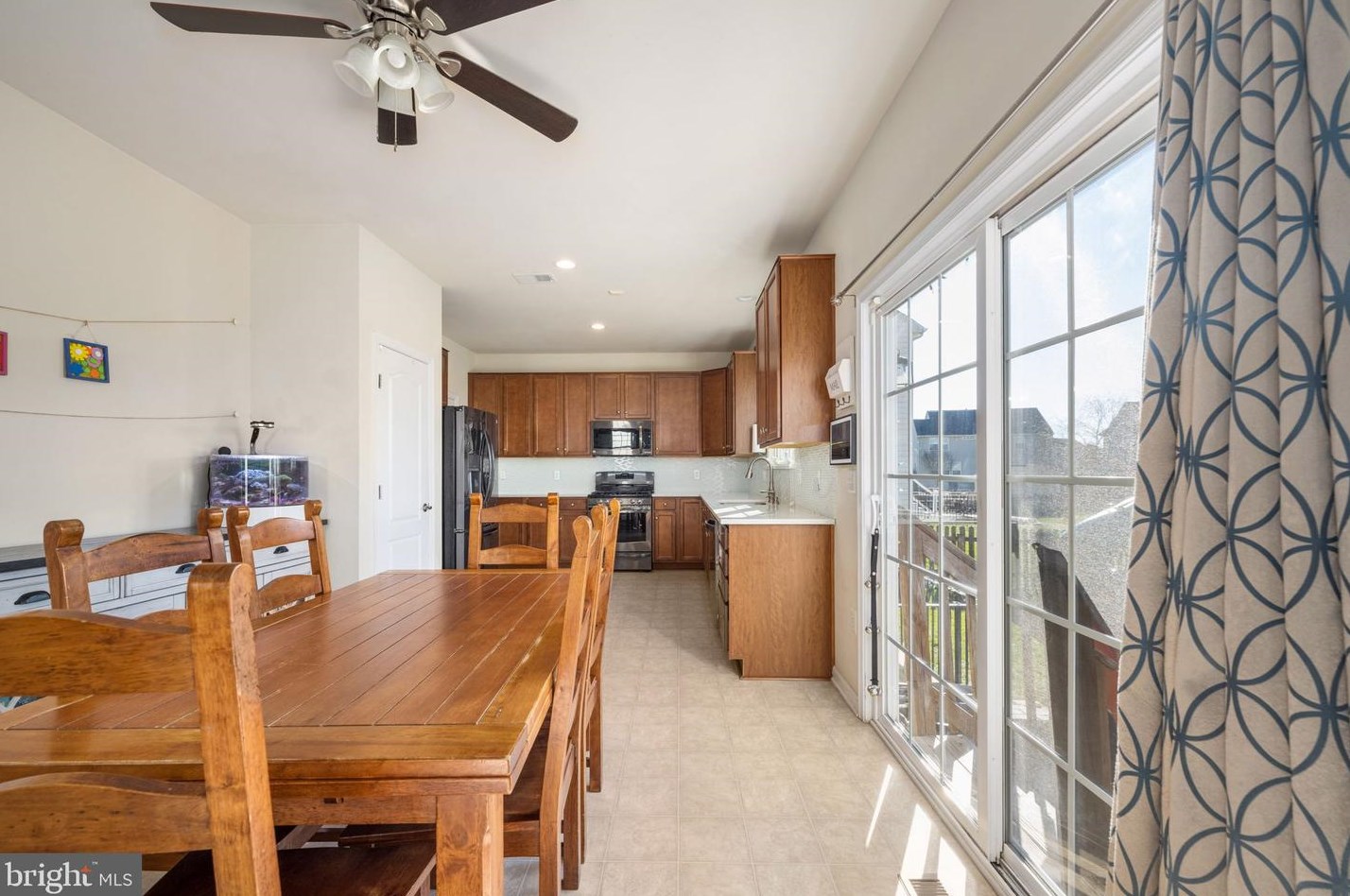 28 Royal Crescent Way, Fredericksburg VA  22406-7296 exterior