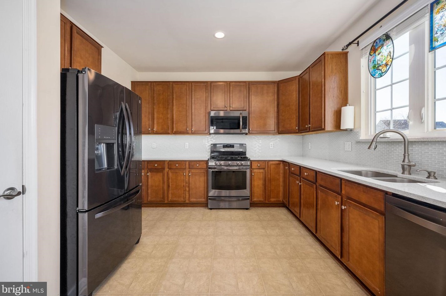 28 Royal Crescent Way, Fredericksburg VA  22406-7296 exterior