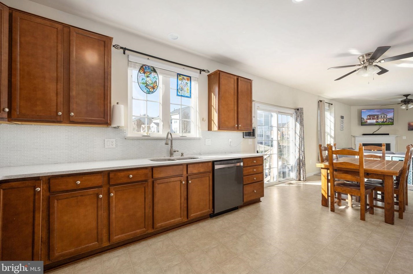 28 Royal Crescent Way, Fredericksburg VA  22406-7296 exterior