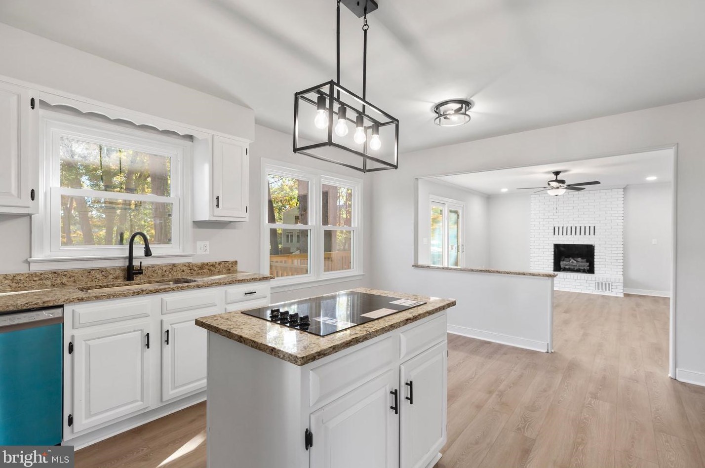 700 Winterberry Dr, Fredericksburg VA  22405-2056 exterior