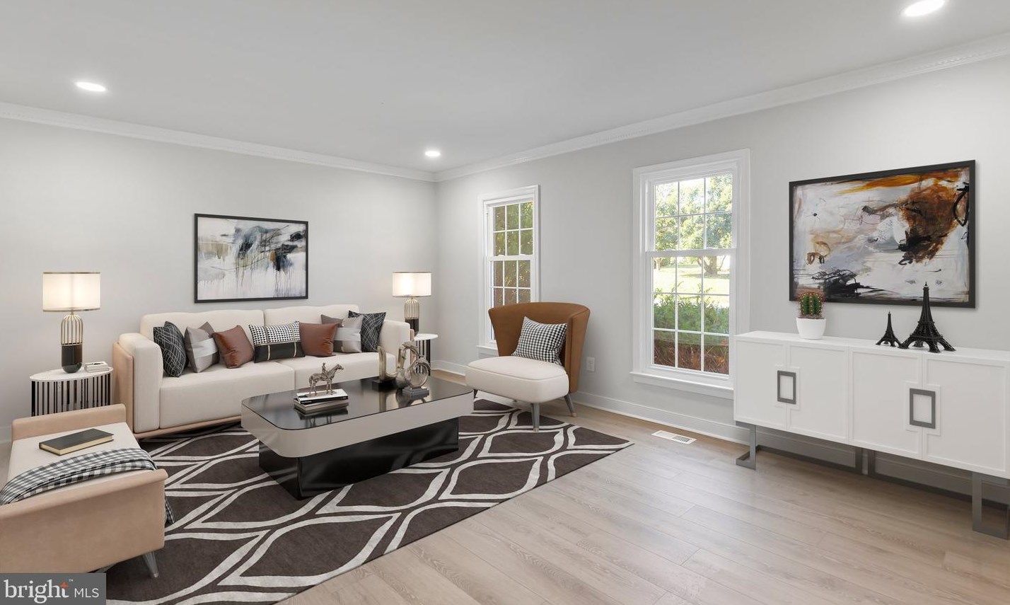 700 Winterberry Dr, Fredericksburg VA  22405-2056 exterior