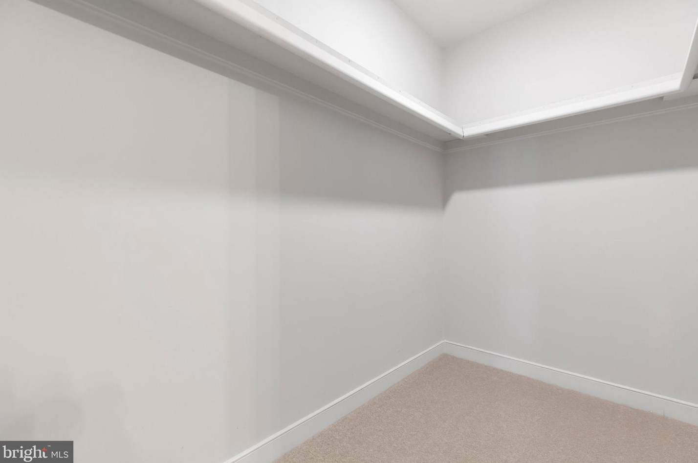 700 Winterberry Dr, Fredericksburg VA  22405-2056 exterior