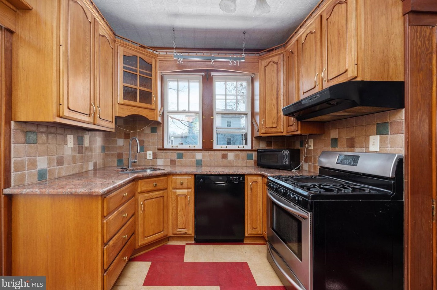 110 Madison Ave, Fredericksburg VA  22405-2527 exterior