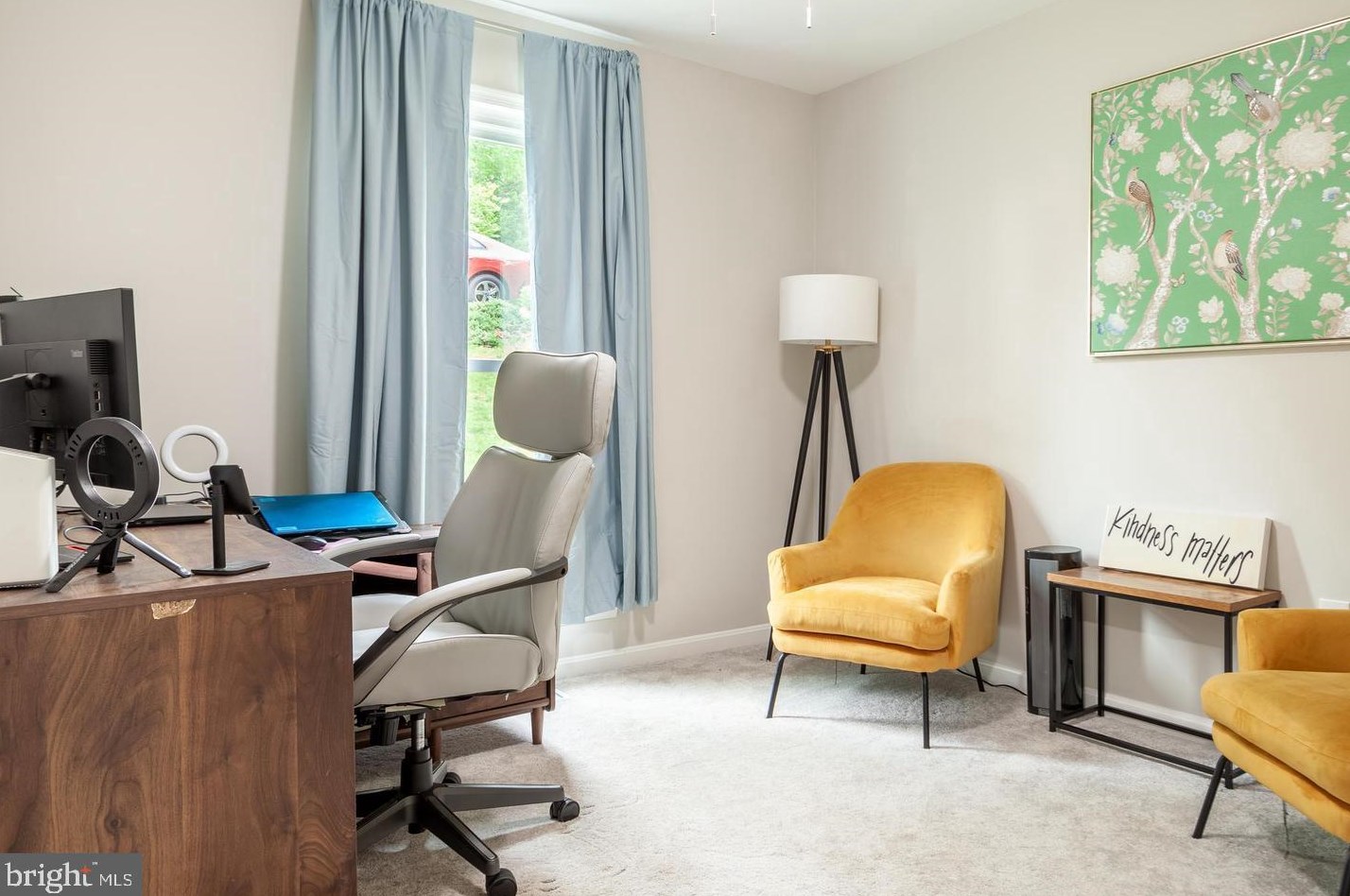 5 Yucca Dr, Fredericksburg VA  22405-6323 exterior