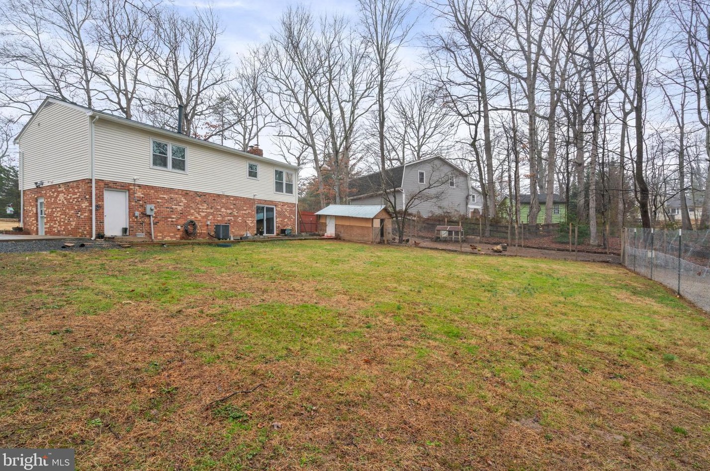 319 Cropp Rd, Fredericksburg VA  22406-4017 exterior