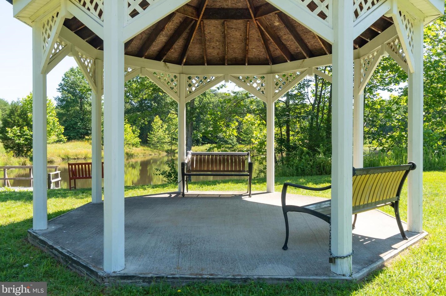 8 Riva Ridge Ln, Stafford VA  22556-6670 exterior