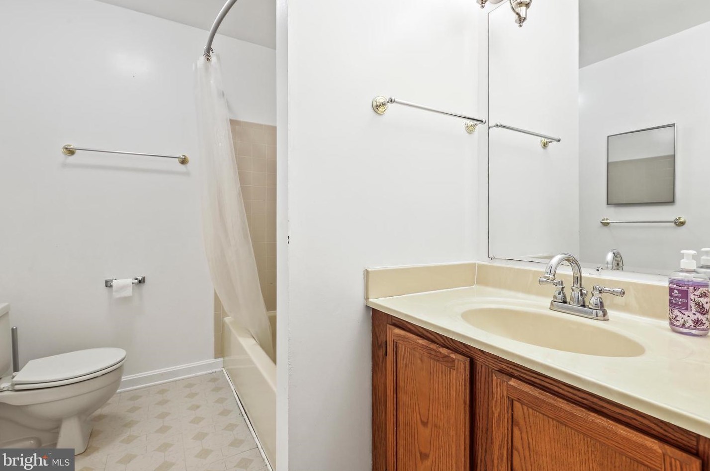 3216 Aquia Dr, Stafford VA  22554-2605 exterior
