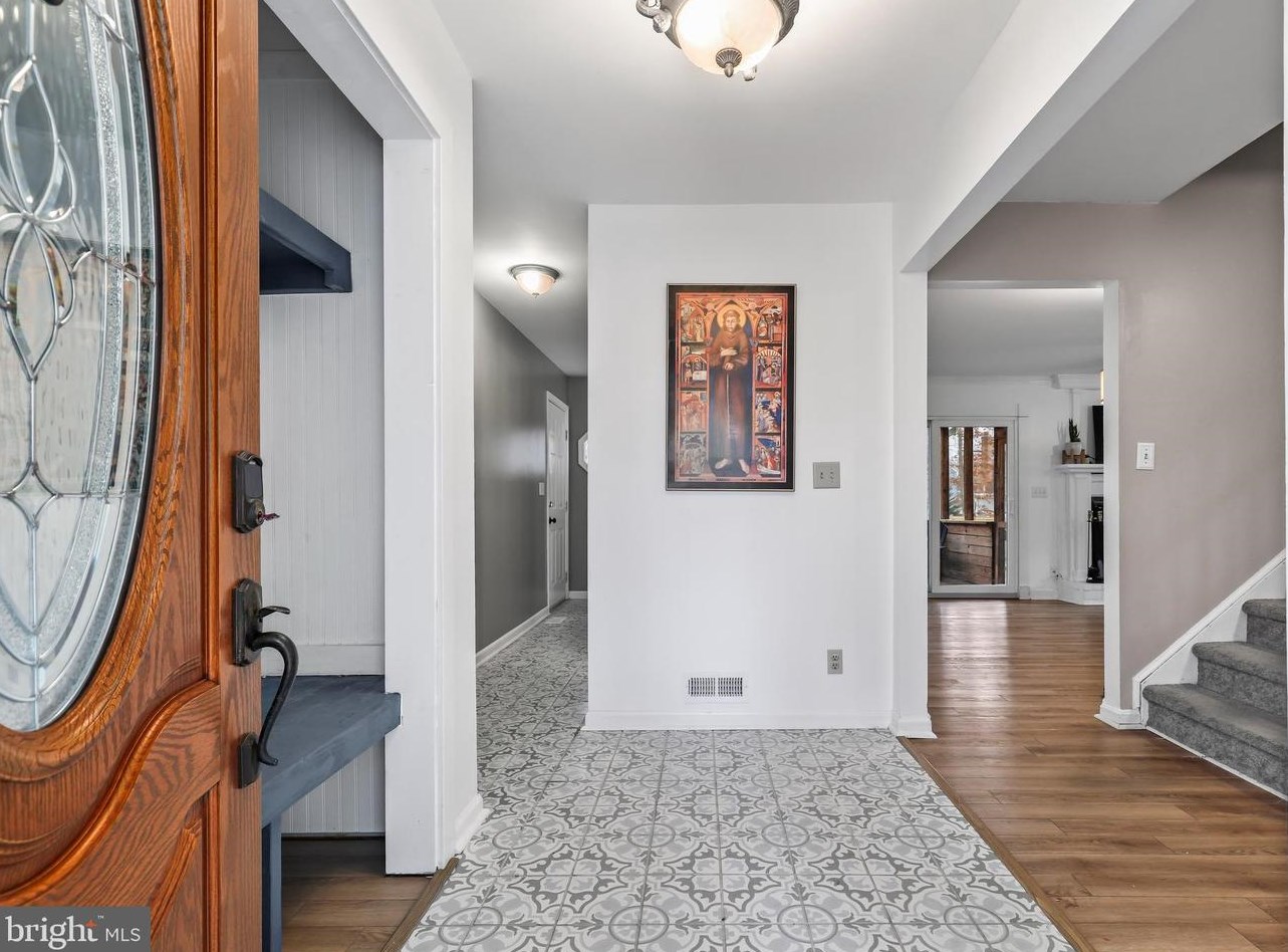 3216 Aquia Dr, Stafford VA  22554-2605 exterior