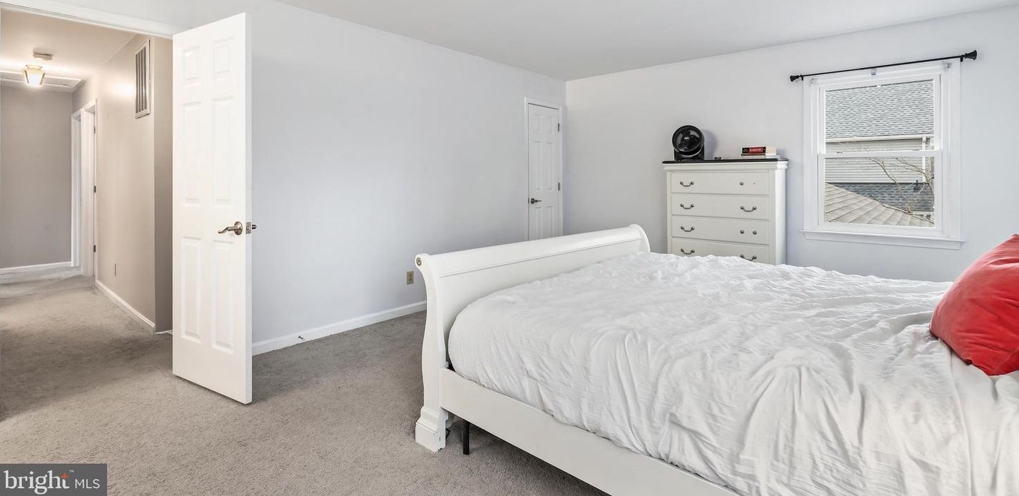 3216 Aquia Dr, Stafford VA  22554-2605 exterior