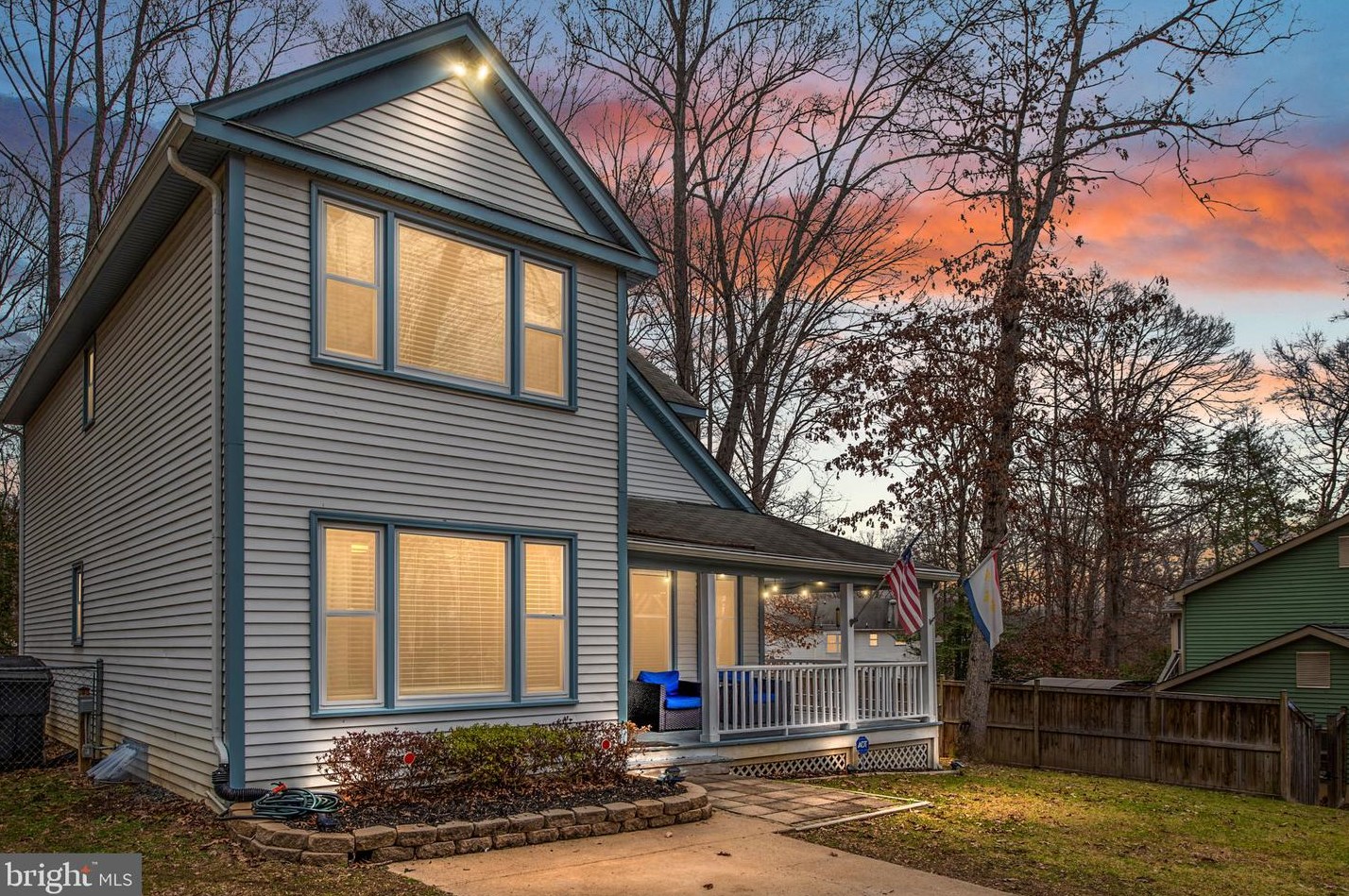 1028 Isabella Dr, Stafford VA  22554-2021 exterior