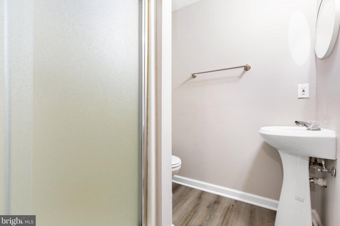 812 Kings Crest Dr, Stafford VA  22554-7739 exterior