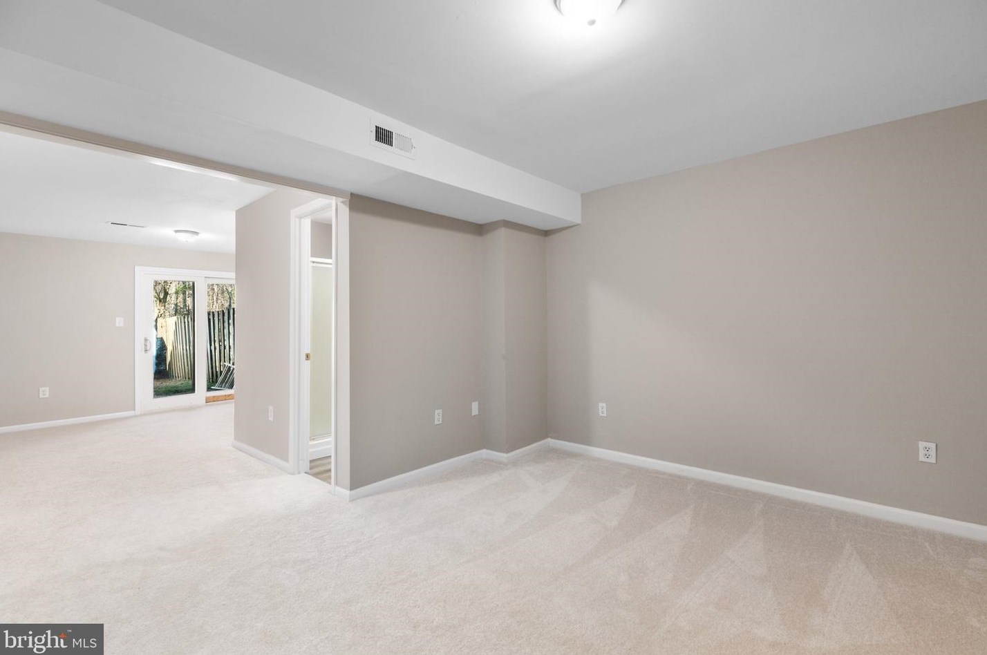 812 Kings Crest Dr, Stafford VA  22554-7739 exterior