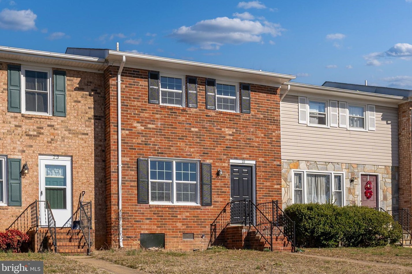 22 Coventry Ct, Fredericksburg VA  22405-2759 exterior