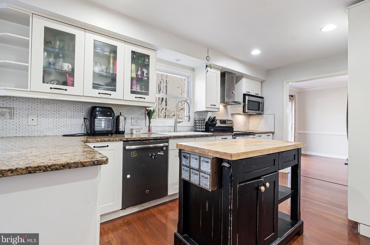 1024 Isabella Dr, Stafford VA  22554-2021 exterior