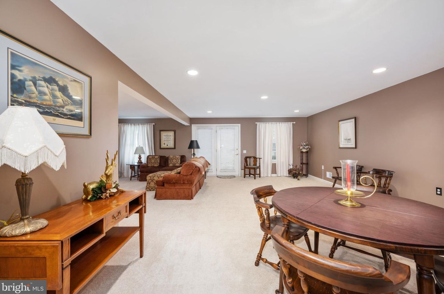 2 Linden Dr, Fredericksburg VA  22406-7494 exterior