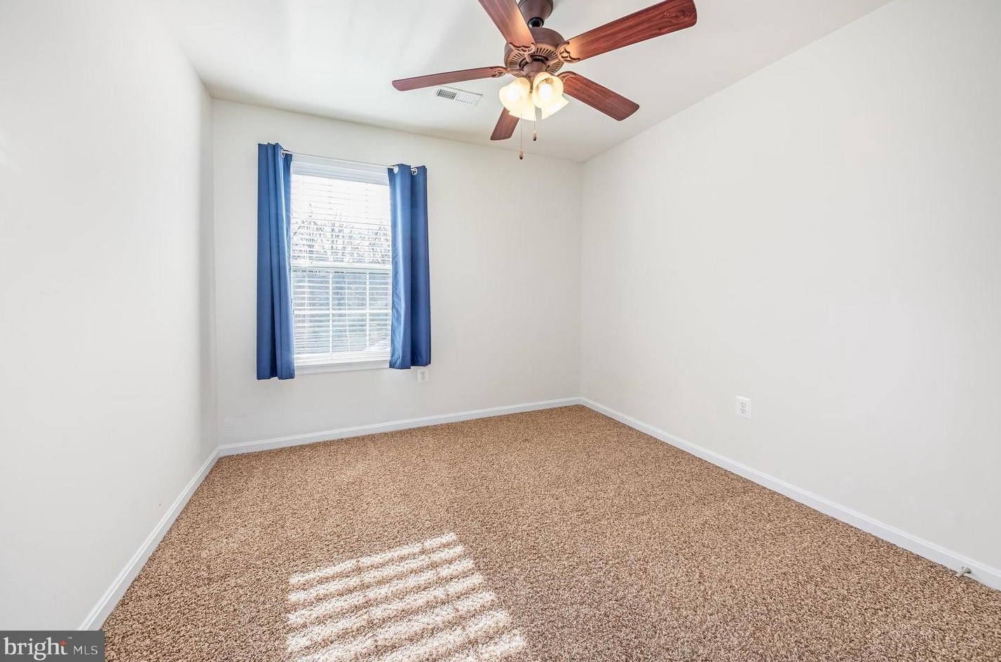 35 Fountain Dr, Stafford VA  22554-7298 exterior