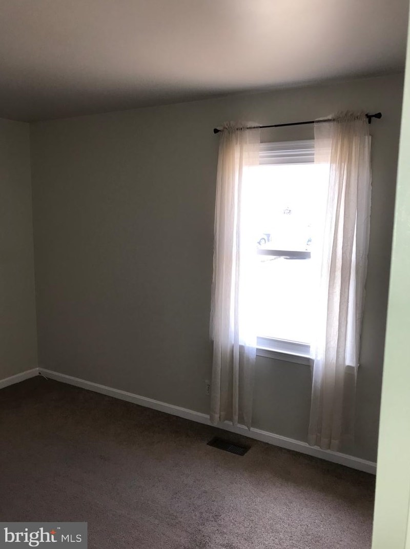 133 Debra Dr, Stafford VA  22556-1417 exterior