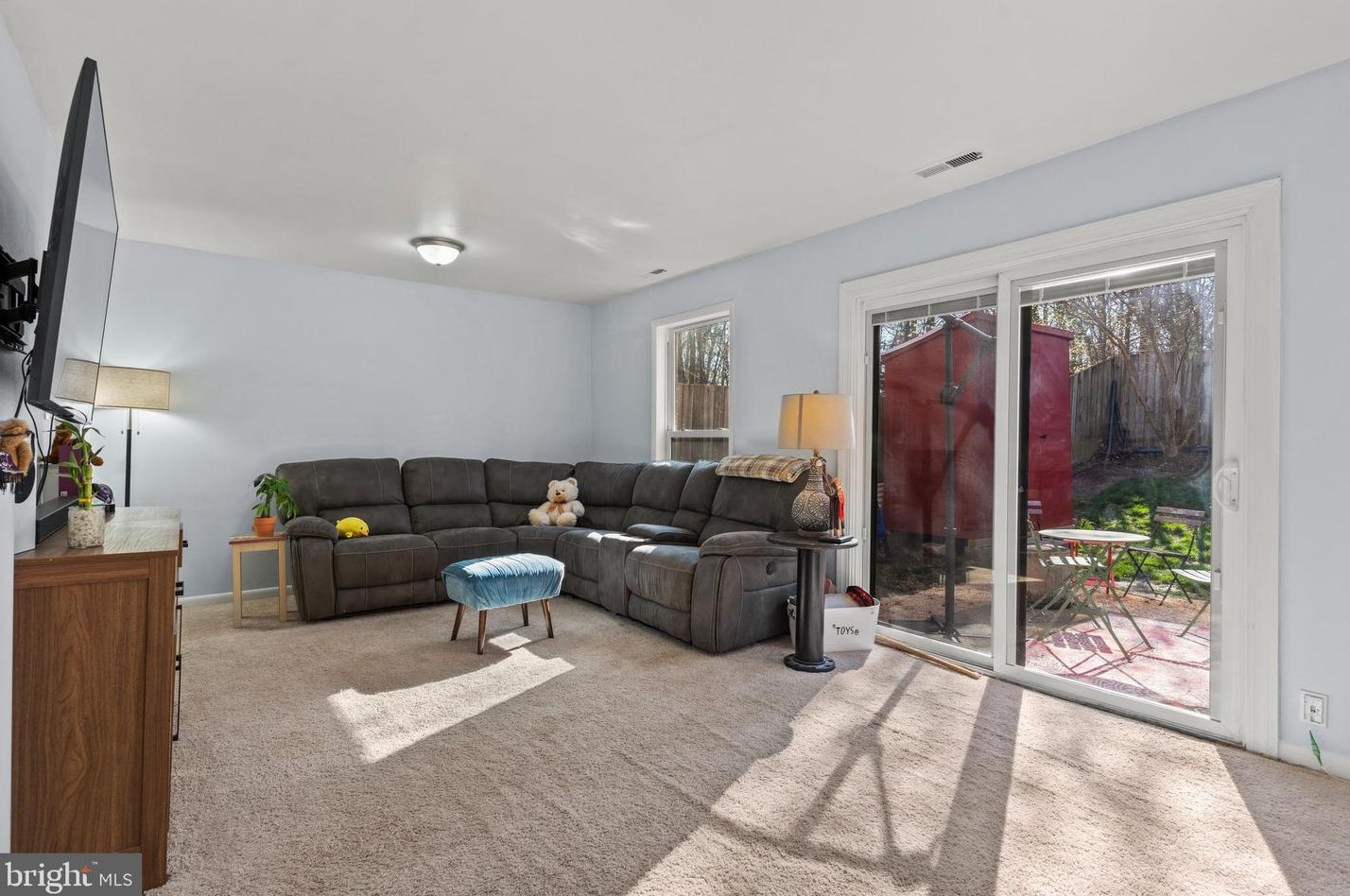 92 Chestnut Dr, Stafford VA 22554-5060 exterior