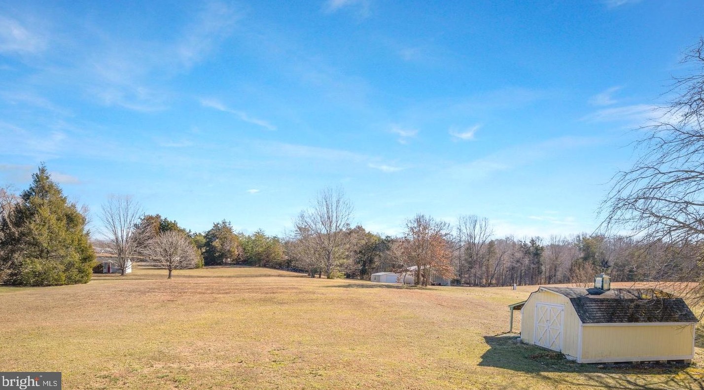 83 Autumn Dr, Stafford VA  22556-6263 exterior