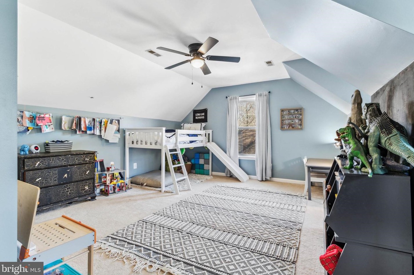 114 Hamlin Dr, Fredericksburg VA  22405-3371 exterior