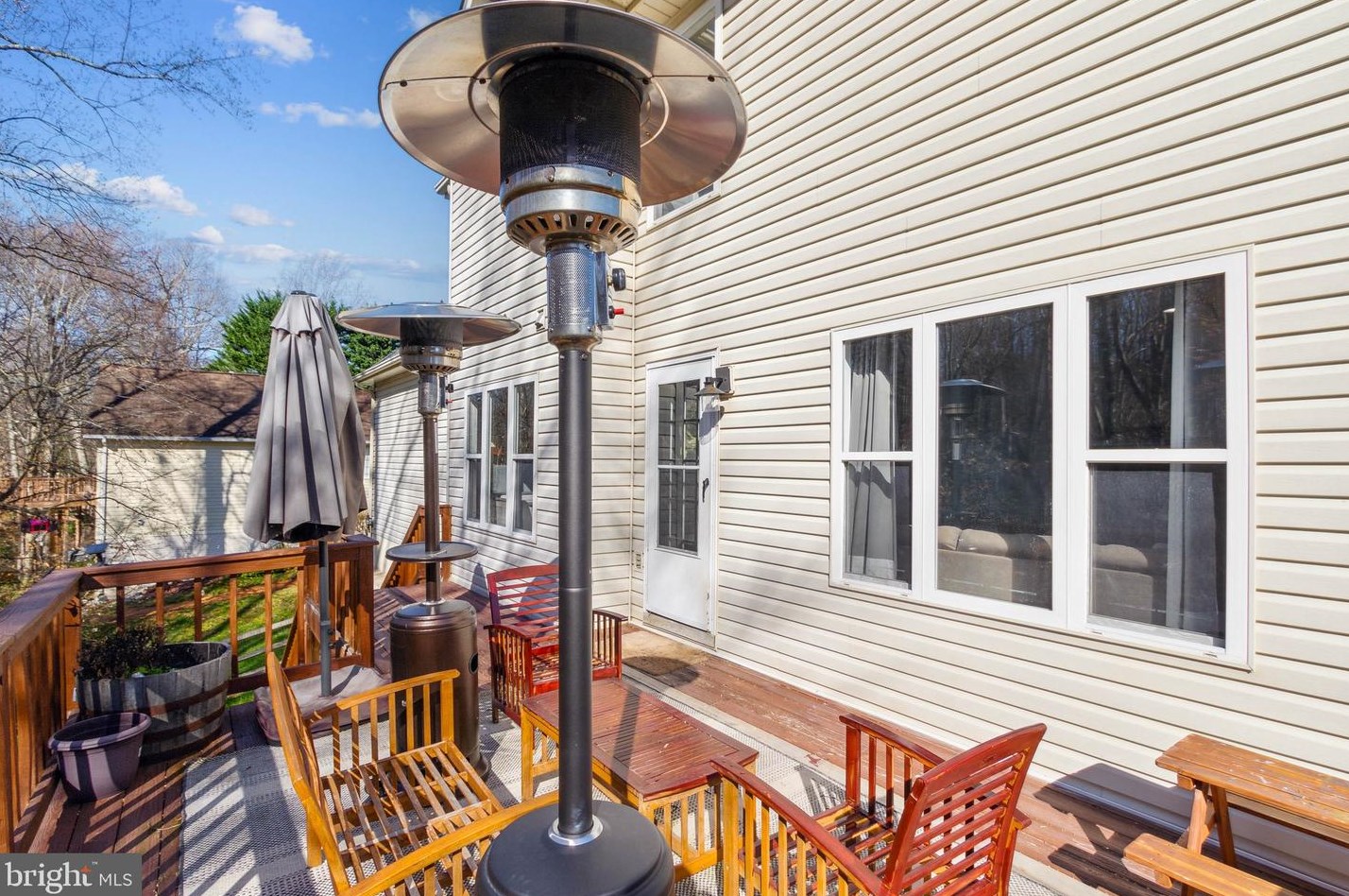 114 Hamlin Dr, Fredericksburg VA  22405-3371 exterior