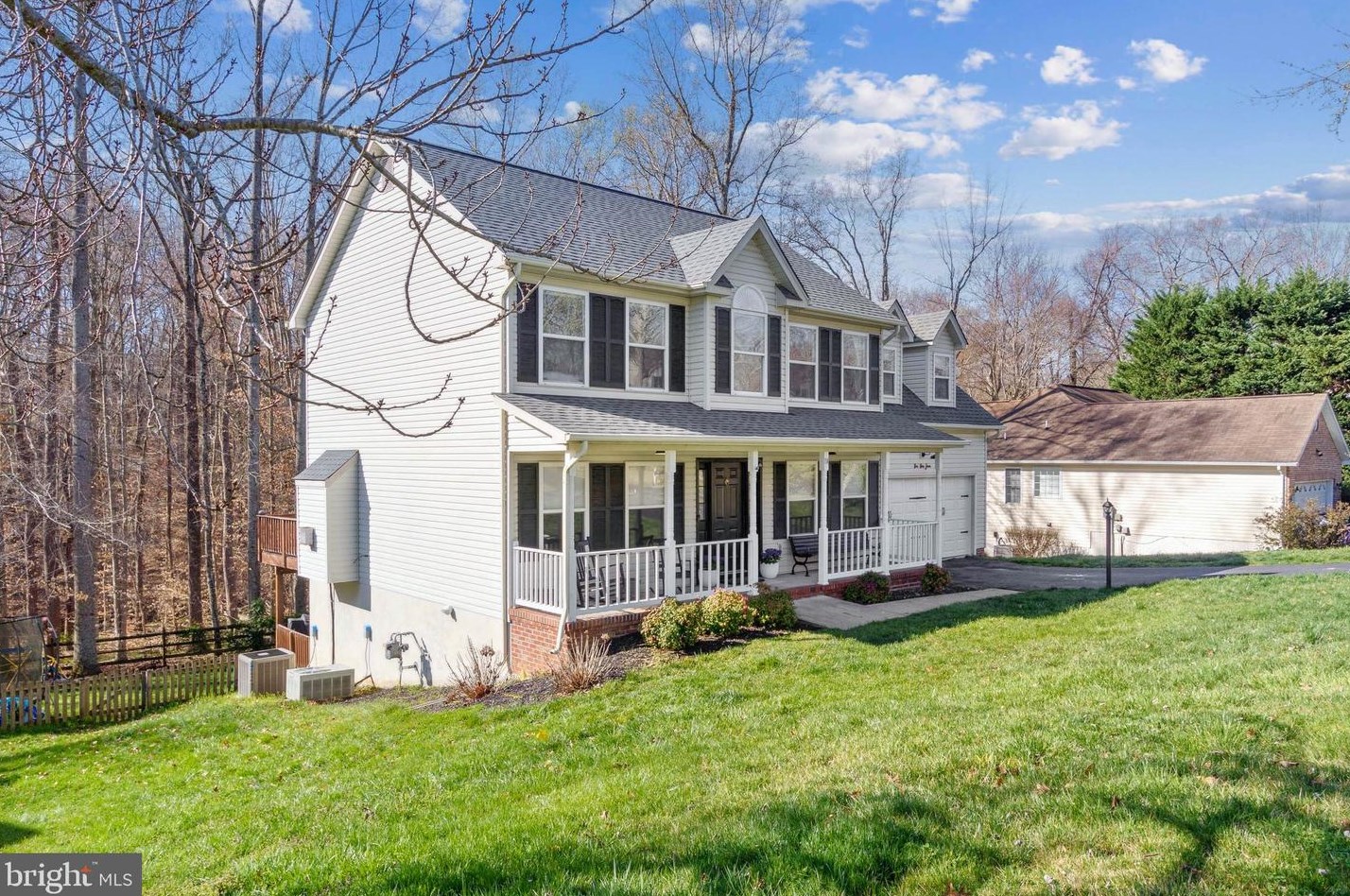 114 Hamlin Dr, Fredericksburg VA  22405-3371 exterior