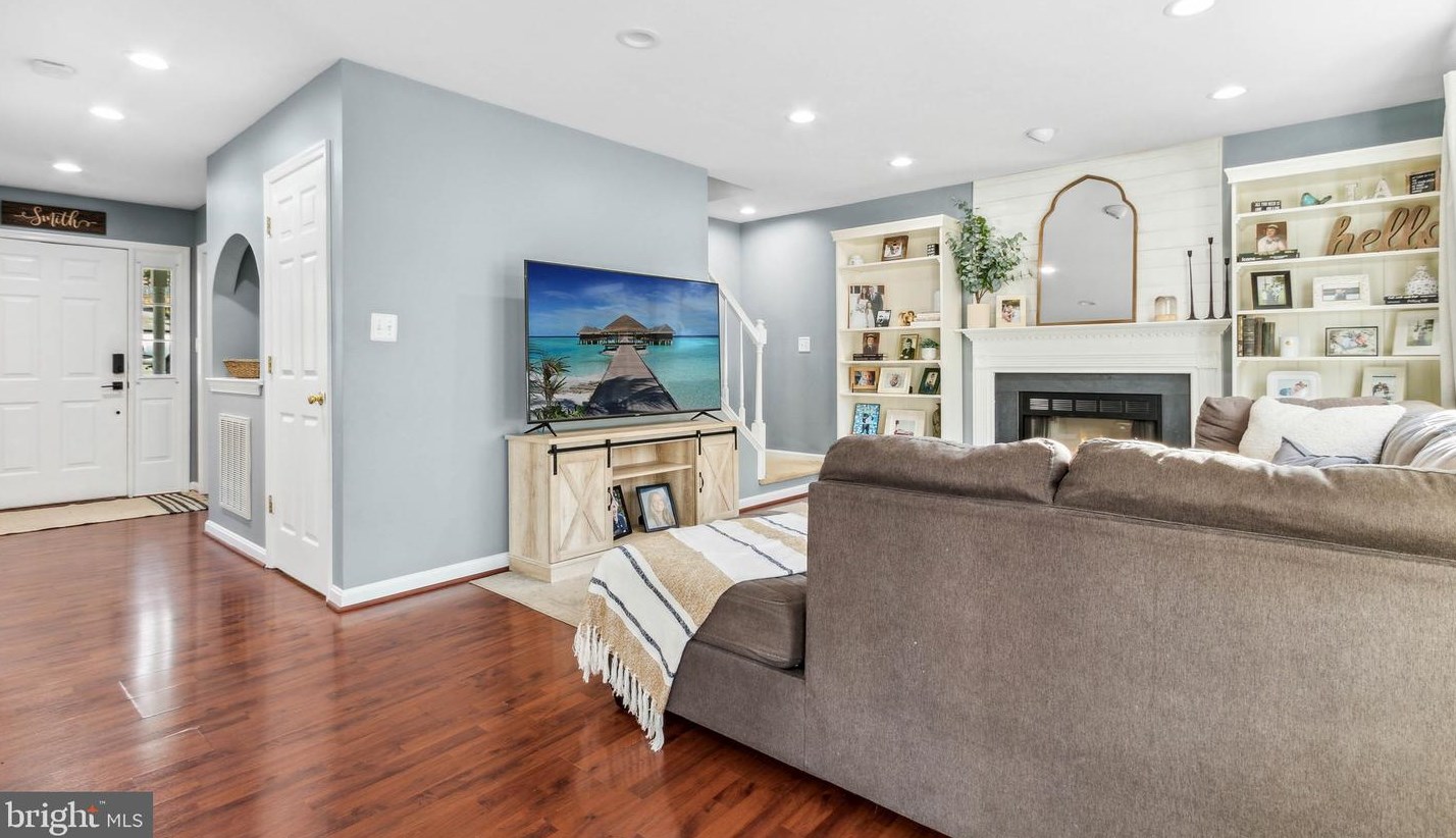 114 Hamlin Dr, Fredericksburg VA  22405-3371 exterior