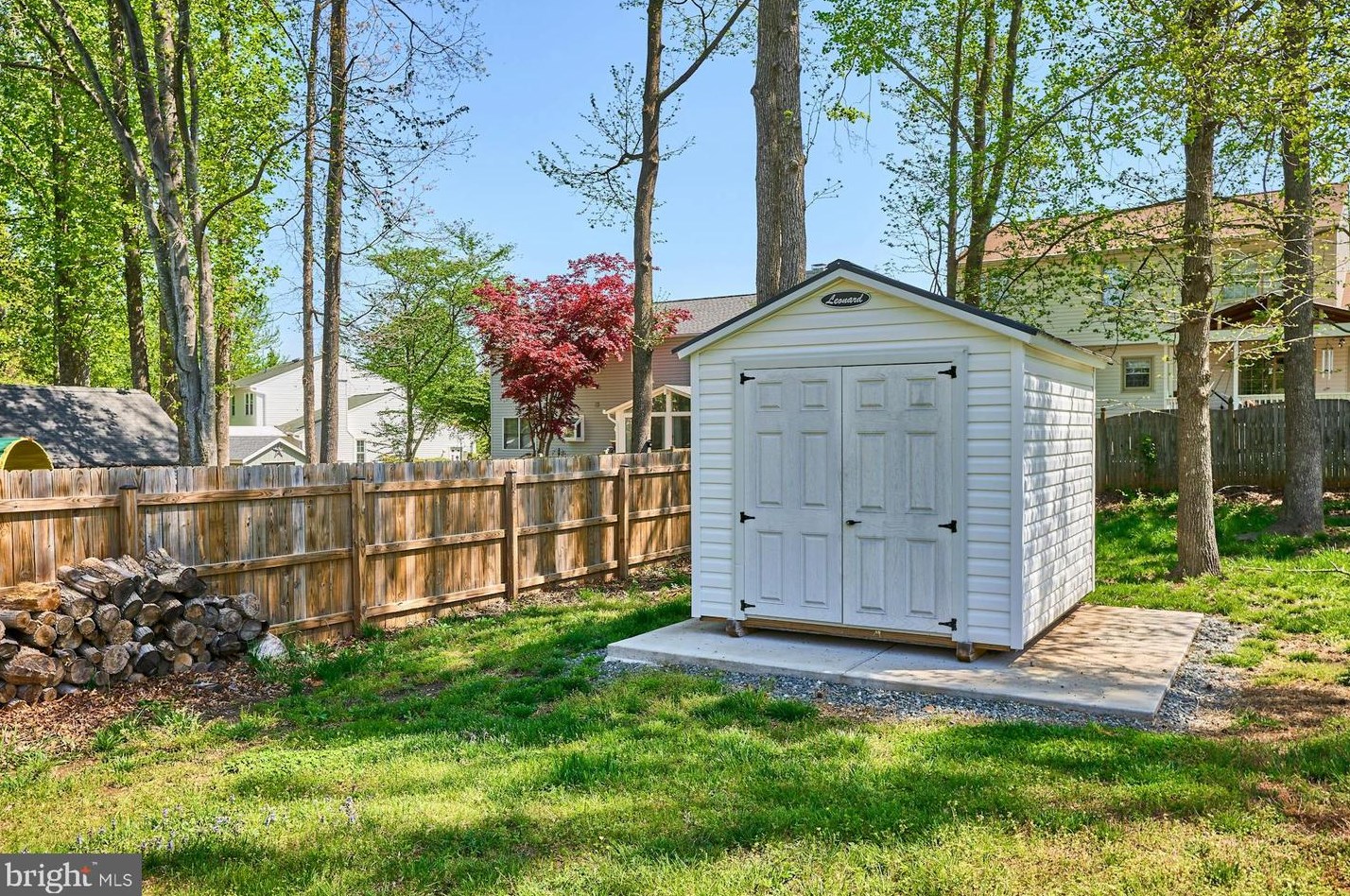 11 Boyd Dr, Stafford VA  22556-1887 exterior