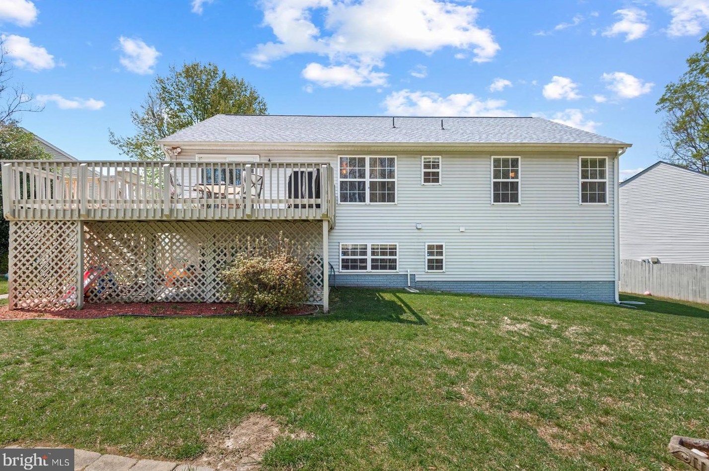 19 Acacia Ct, Fredericksburg VA  22405-2131 exterior