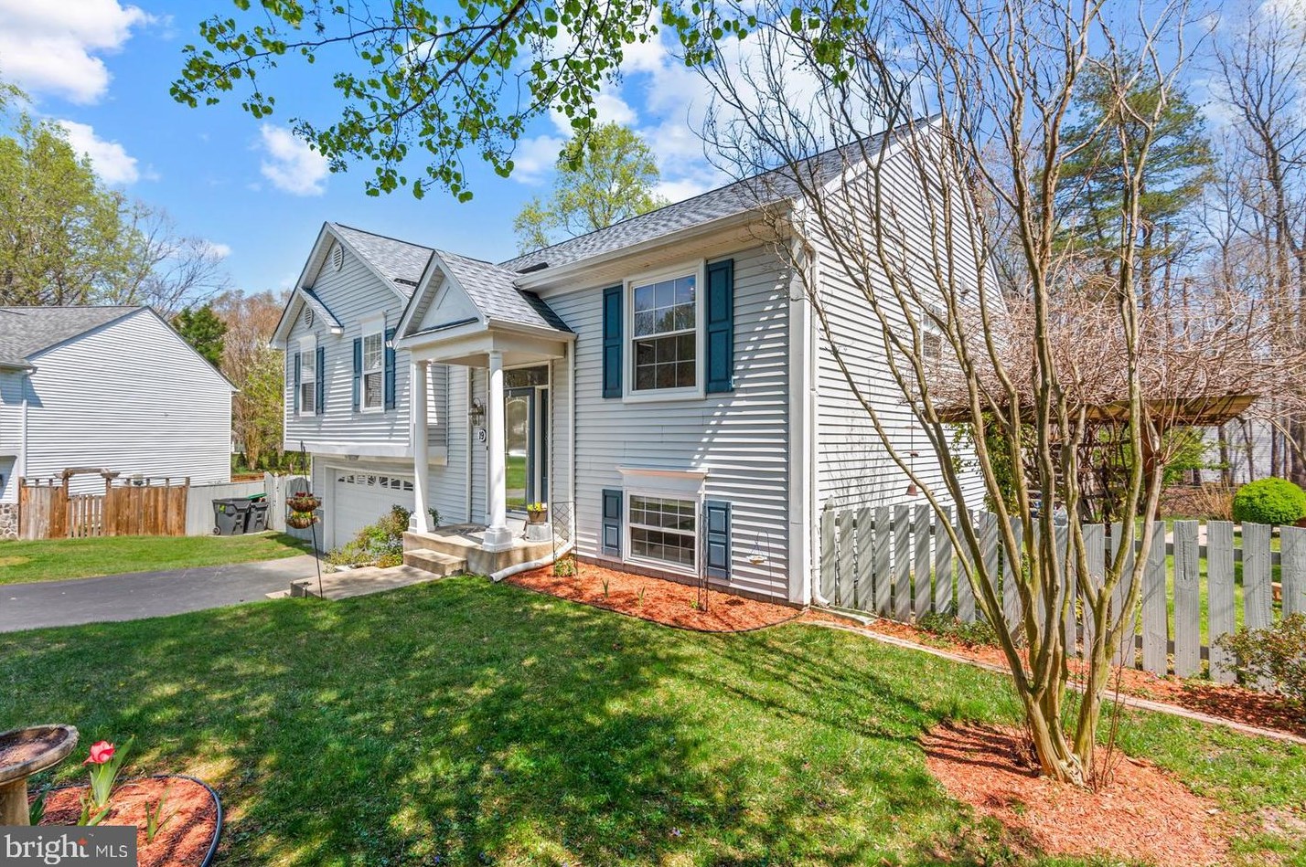19 Acacia Ct, Fredericksburg VA  22405-2131 exterior