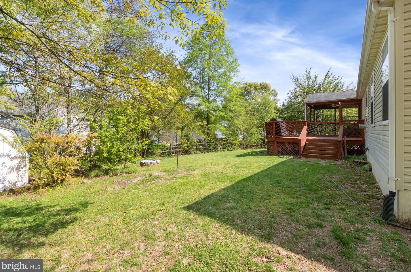 67 Melanie Hollow Ln, Fredericksburg VA  22405-2862 exterior